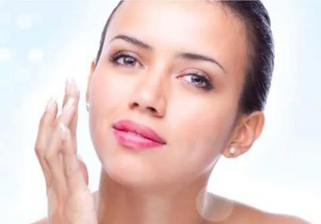 Pulizia viso con spazzole